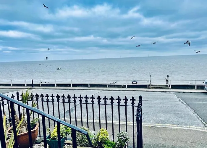 Seafront, Beautiful, Ground Floor Apartment