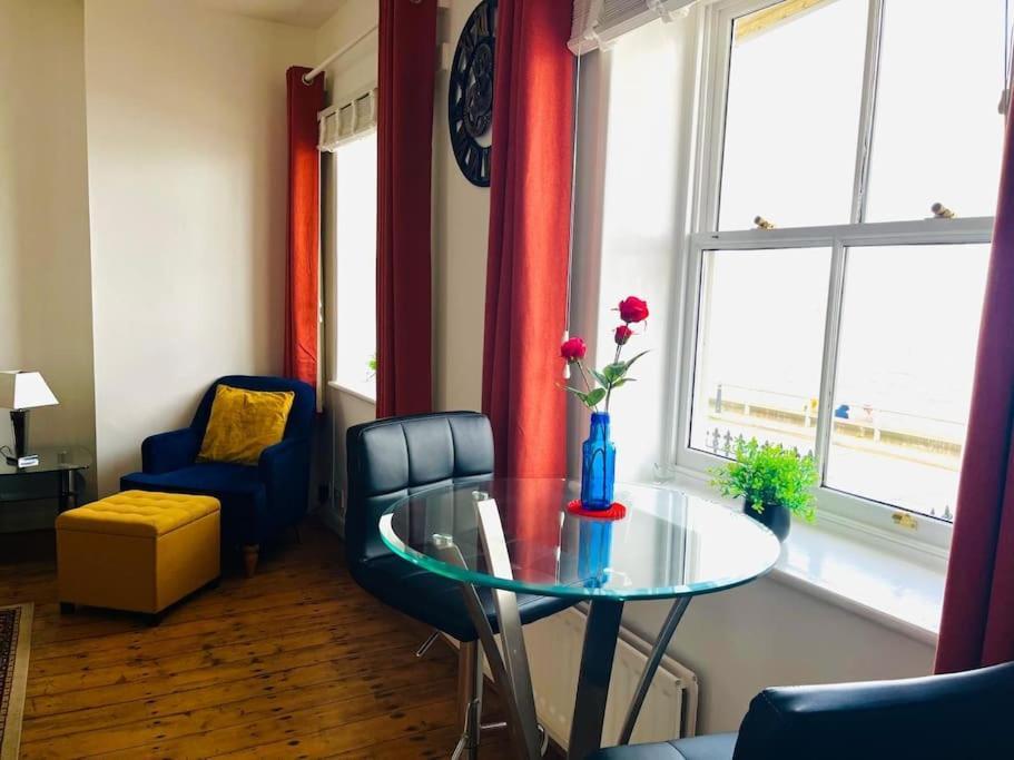 Apartment Seafront, Beautiful, Ground Floor Herne Bay