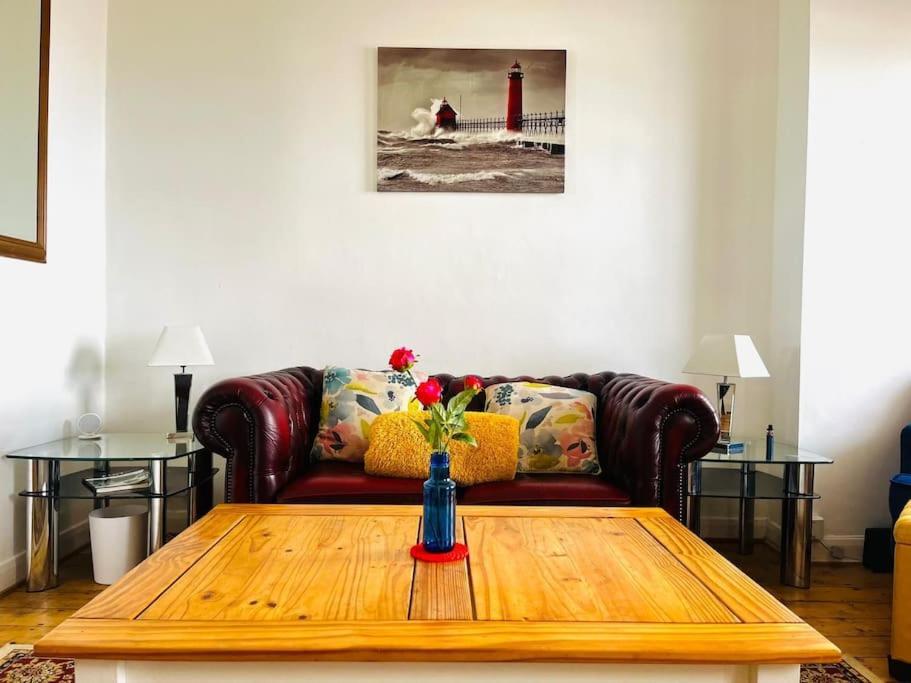Seafront, Beautiful, Ground Floor *