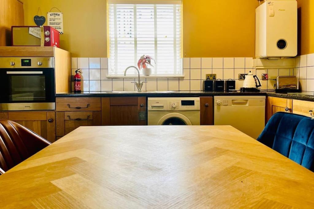 Seafront, Beautiful, Ground Floor *